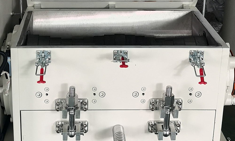 Claw type Granulator (3)