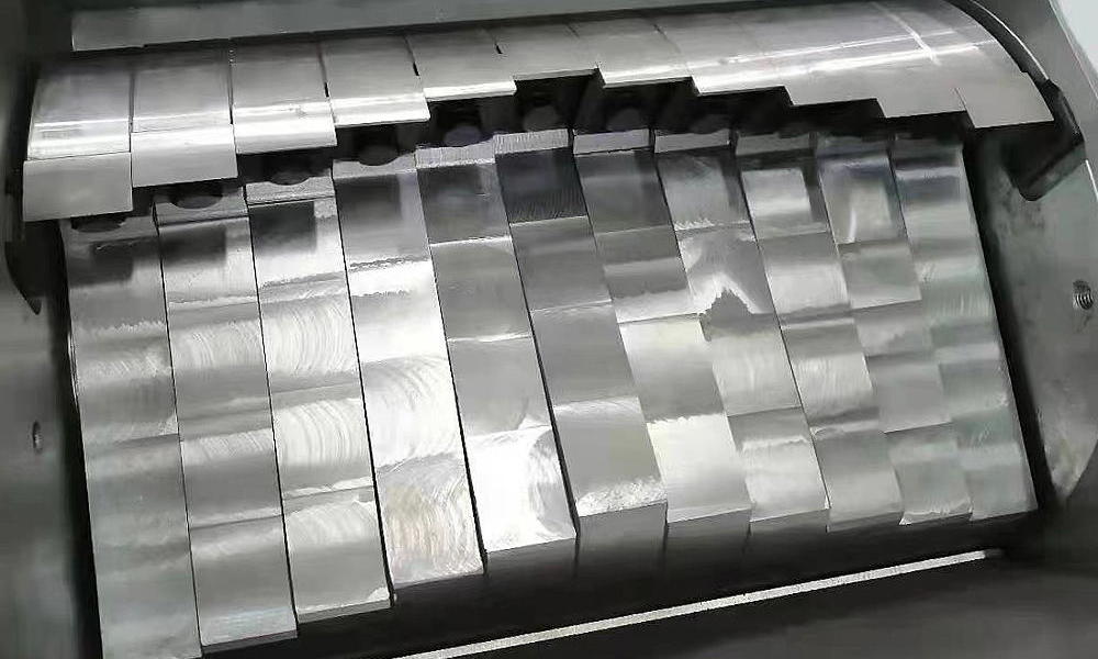 Claw type Granulator (4)