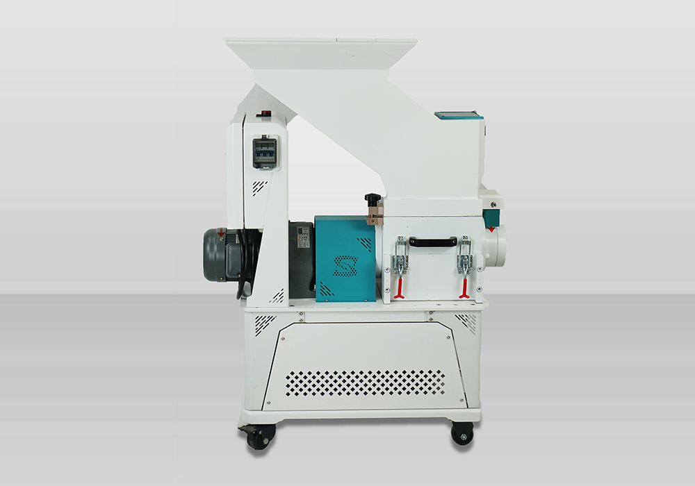 Slow Speed Plastic Granulator For Hard Sprues (5)